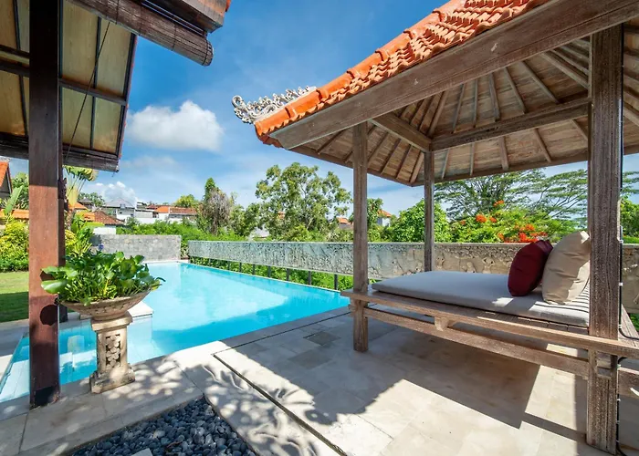 Tropical Asmara - 400sqm Garden Oasis With Large Pool And Scenic Views *