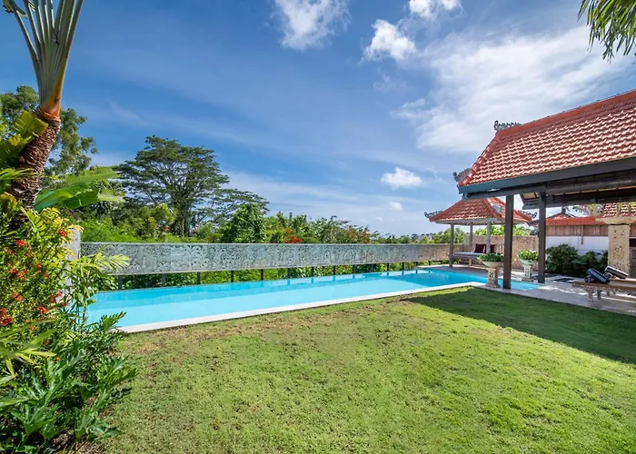 Tropical Asmara - 400sqm Garden Oasis With Large Pool And Scenic Views Villa Uluwatu